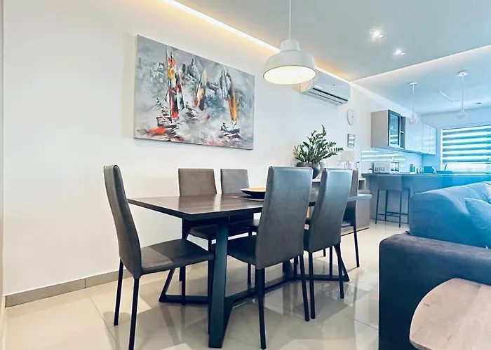 St Julians 2Br Luxury Apartment